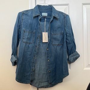 Universal thread chambray denim button up shirt XS extra small